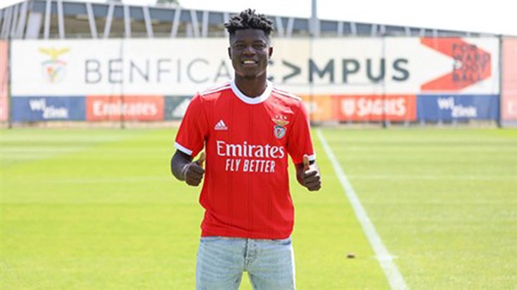 Angolano “Maestro”, ex-jogador da AFA e do Estrela de Amadora, vai vestir a camisola do Benfica