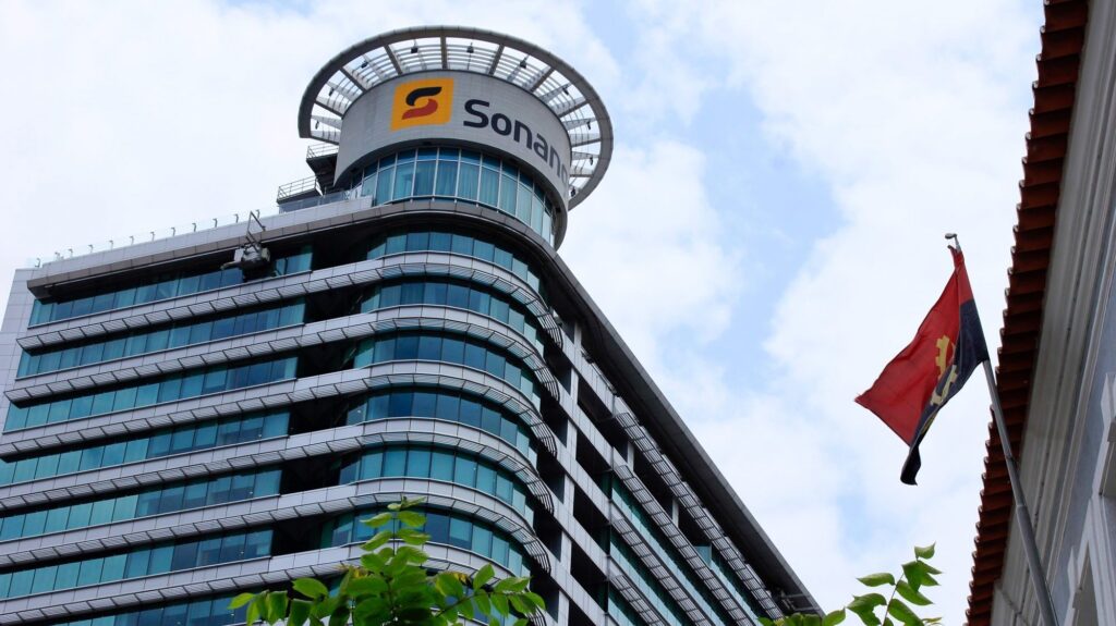 Venda de acções na Caixa Angola rende à Sonangol mais de 46 milhões USD, anuncia BODIVA