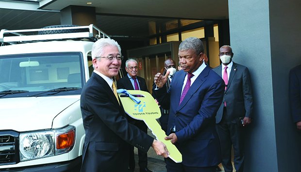 O Presidente da Toyota  pretende contribuir em projectos sociais em Angola