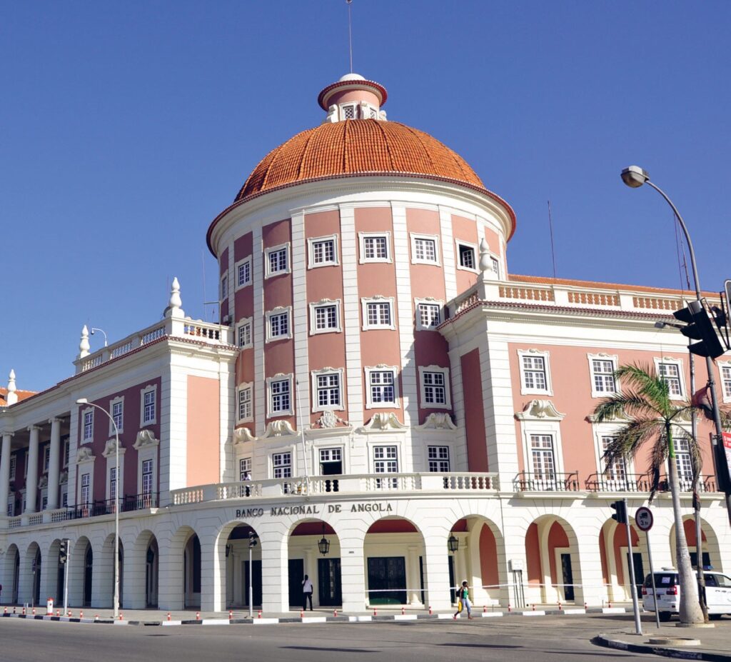 Banco Nacional de Angola lança Portal de Serviços do Cliente Bancário