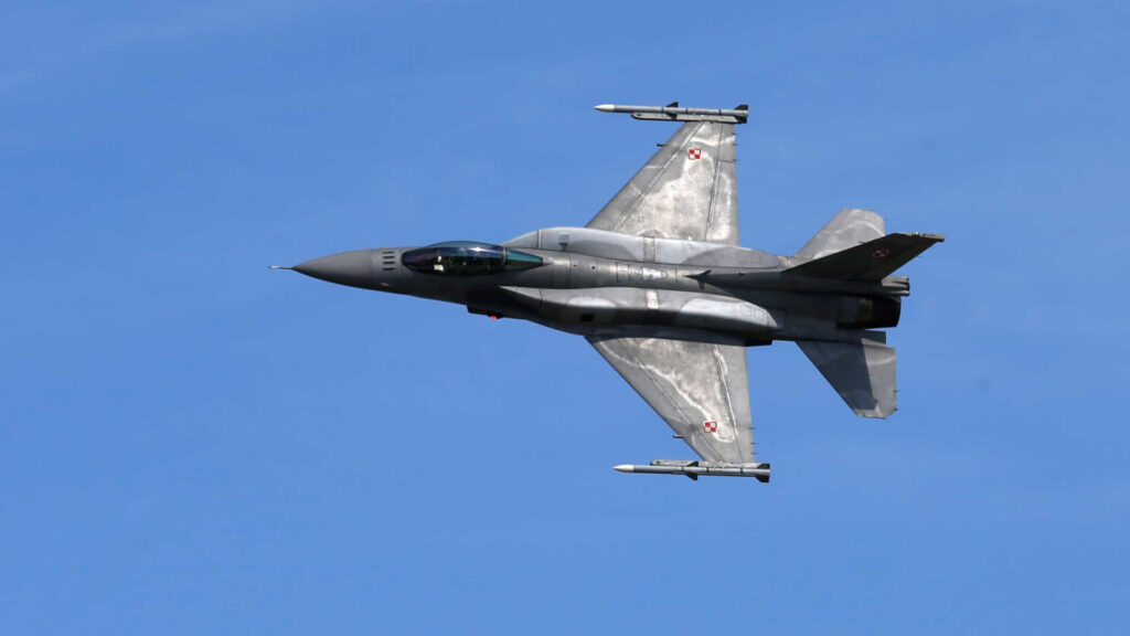 A Polônia e Malta já iniciaram a formação de pilotos ucranianos para operar os caças F-16